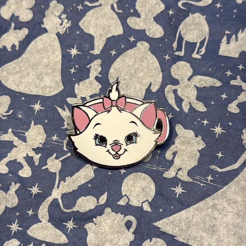 Disney Marie Mug Pin